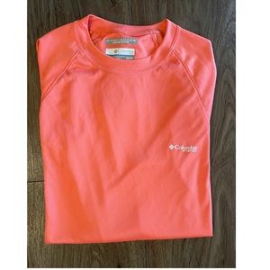 Coral Columbia PFG sun shirt